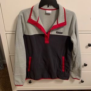 Columbia fleece sweater